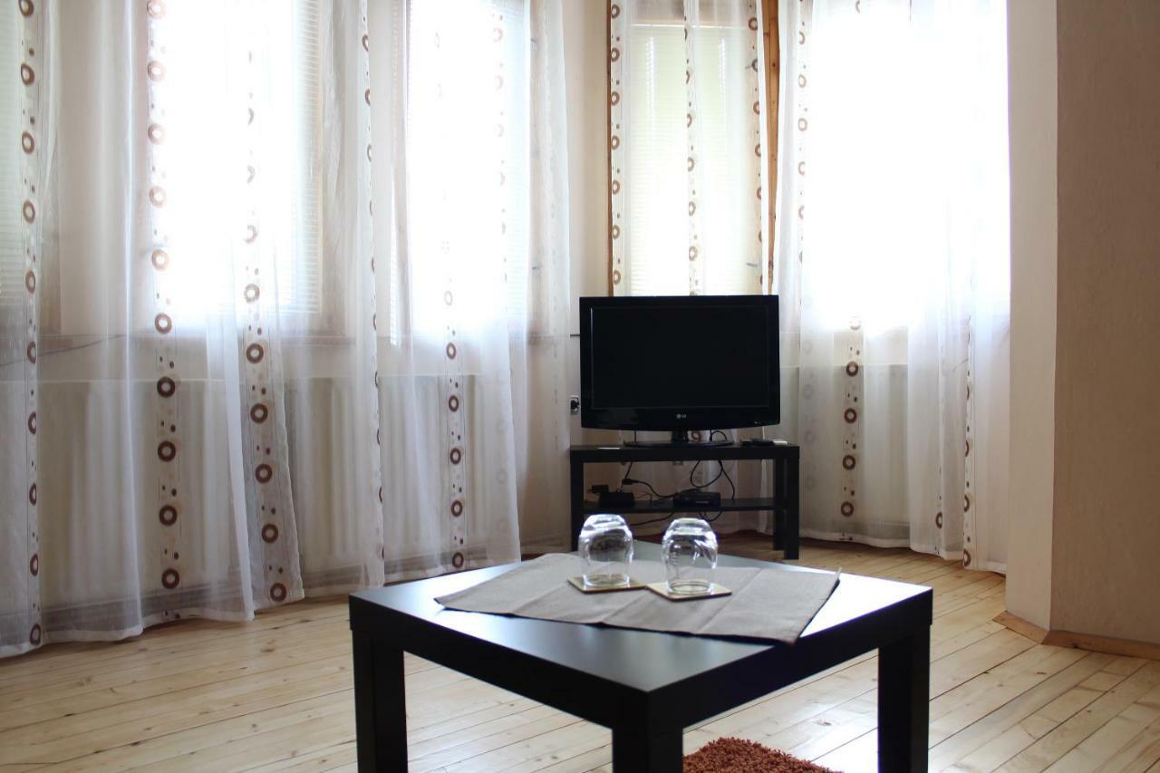 Apartment Domino Belogradtsjik Buitenkant foto